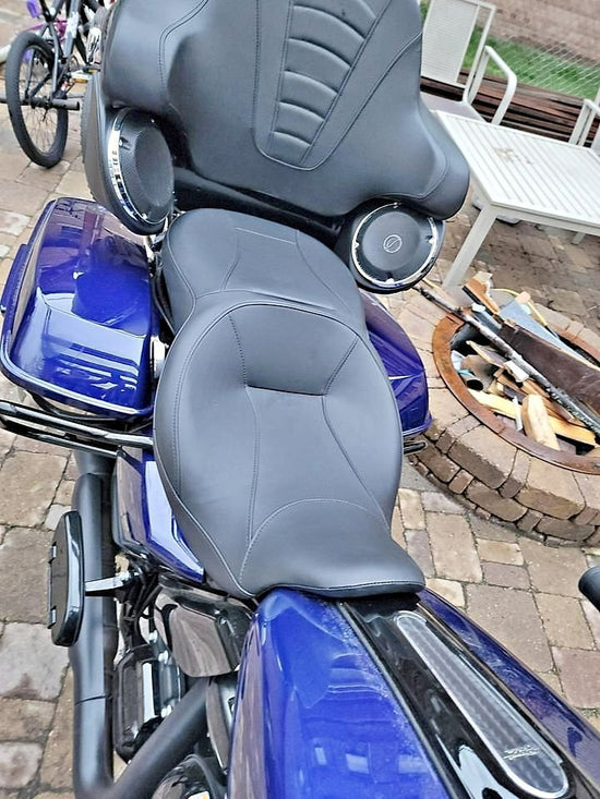NEW Rider and Passenger Seat For Harley Touring Street Electra Glide Road King 09-23